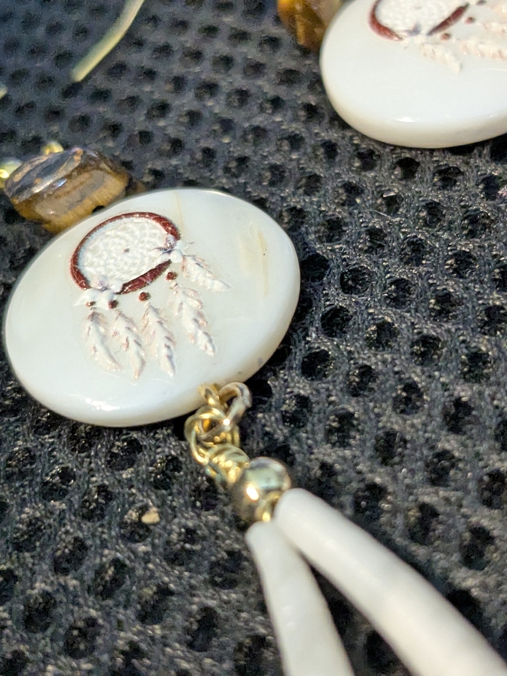 Native American White Dreamcatcher Dentalium Shell Drop Dentalium Earrings - Picture 5 of 11